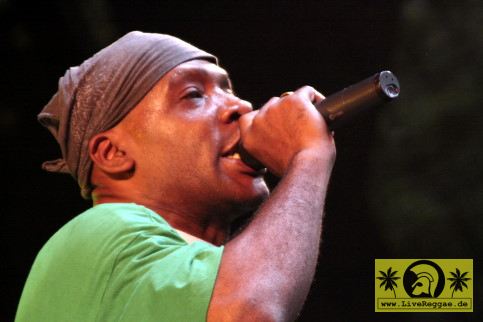 Daddy Freddy (Jam) with Ganjaman 15. Reggae Jam Festival - Bersenbrueck 02. August 2009 (15).JPG